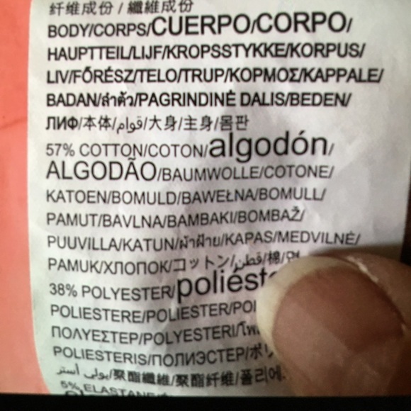 UnderArmour HEATGEAR Loose Pink Muscle Tank, XS - Picture 6 of 6